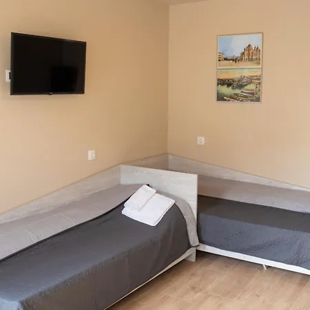 за гости изгрев شقة *